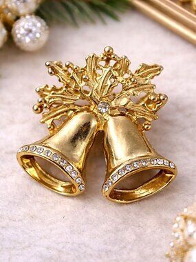Vintage Gold Tone Christmas Bell Brooch Rhinestone Holly Holiday Pin